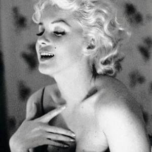 Meet your Posher, Chanel